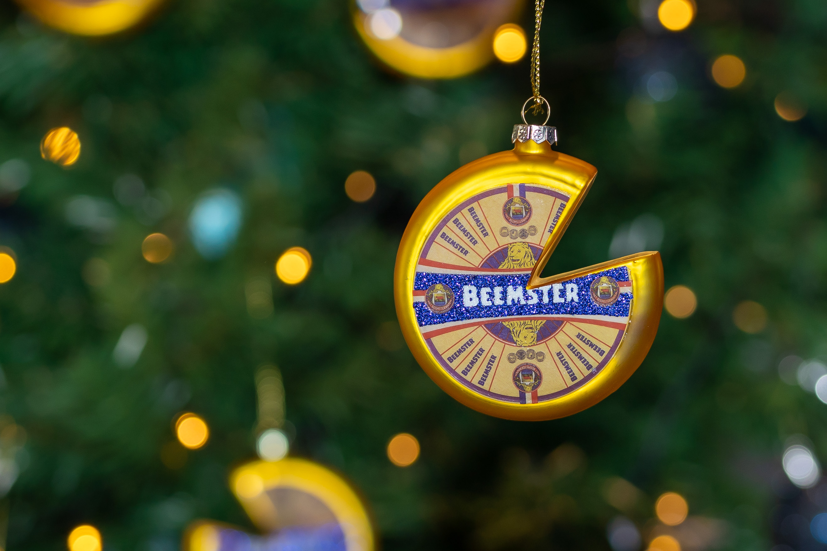 beemster cheese Christmas ornament cheese ball