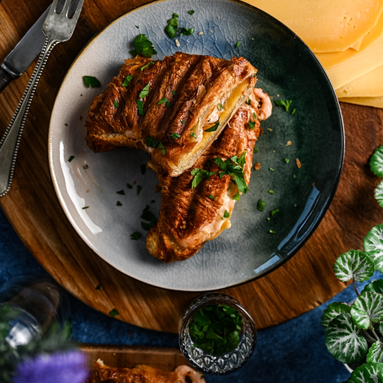 croissant lobster roll