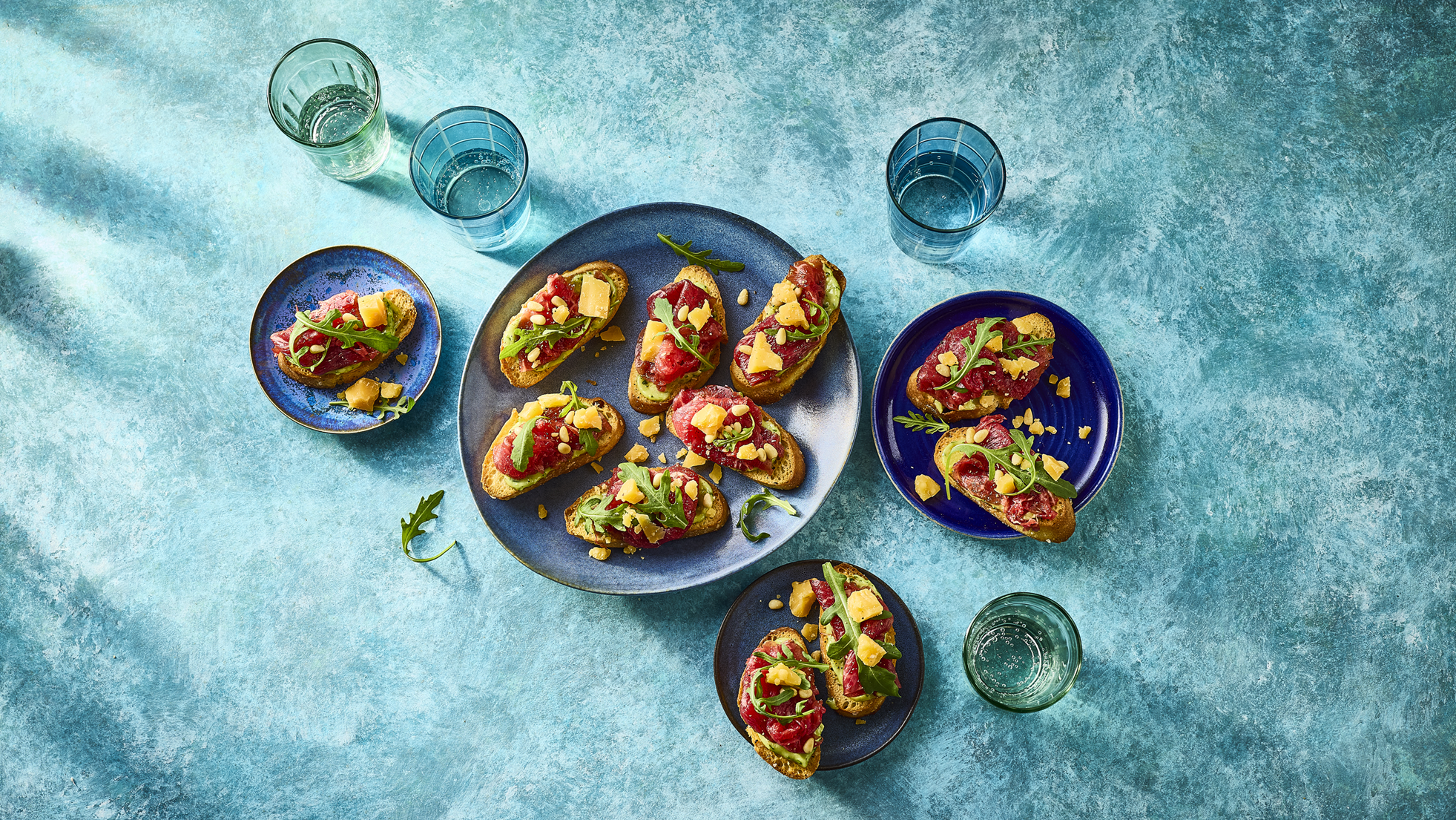 crostini carpaccio met Beemster X-O-